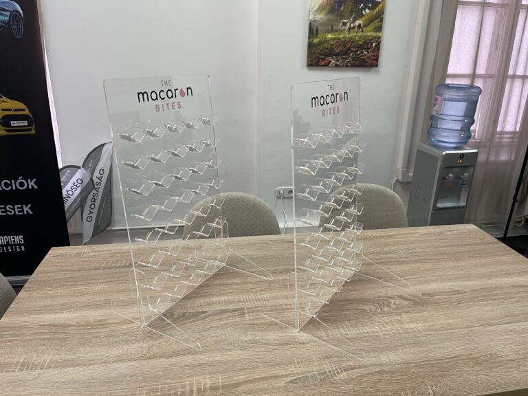 Plexi vágás